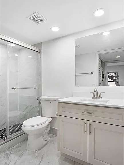 9466 Boca Cove Cir #303 — Photo 17