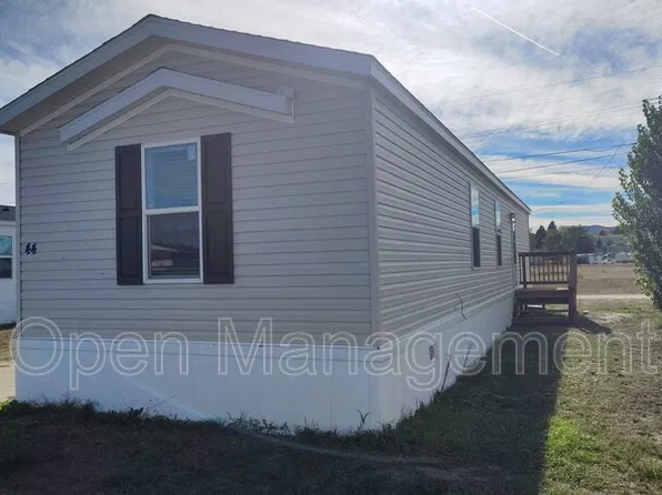 44 West St, Gering, NE 69341