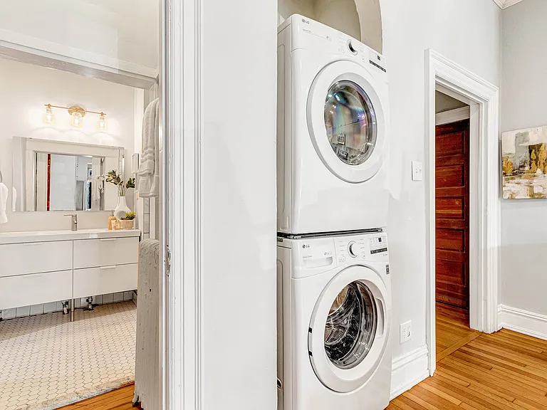 1208 W Franklin St #B — Photo 10