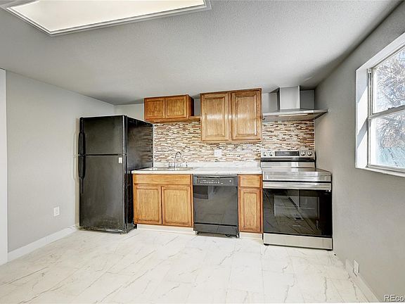 5th image of 1487 W Cedar Avenue