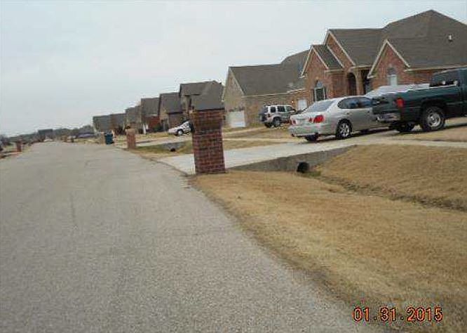 2nd image of 845 Bayou Vista Dr