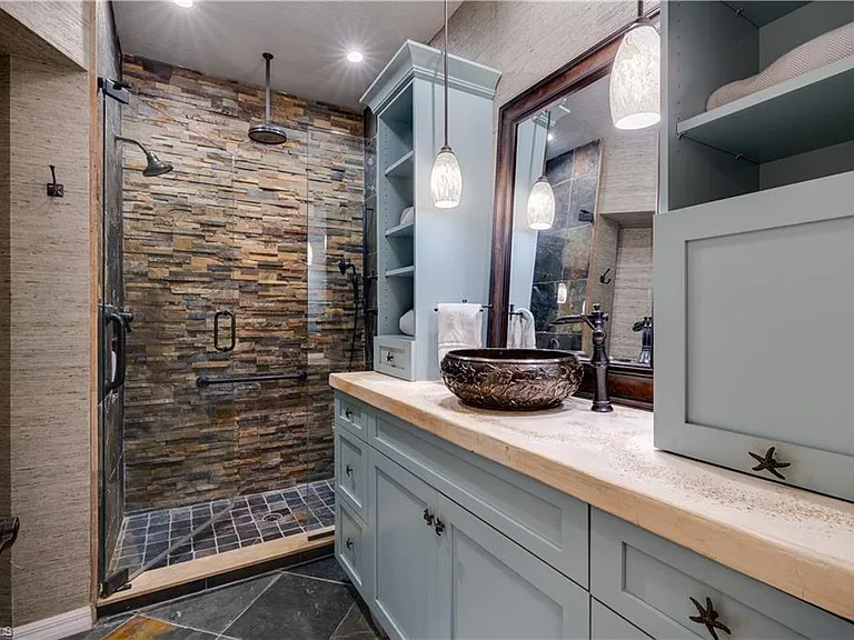 8420 Excalibur Cir #R12 — Photo 19