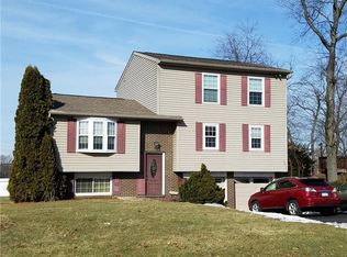203 Bellford Dr, Cranberry Township, PA 16066