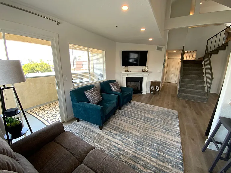 240 Dahlia Ave #C — Photo 5