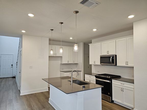 2nd image of 432 Bristlecone Bnd
