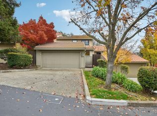 340 Crestridge Ln, Folsom, CA 95630