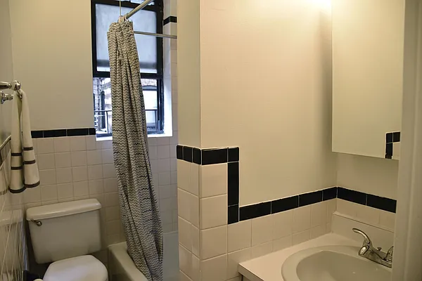 Rented by Compass | media 16