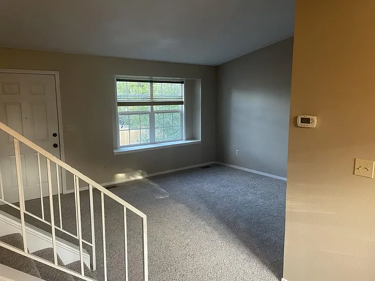 8575 Cottonwood Way — Photo 3