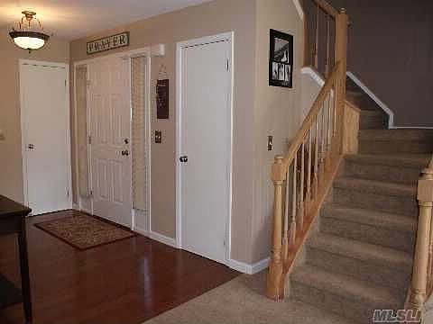 5th image of 137 Erin Ln