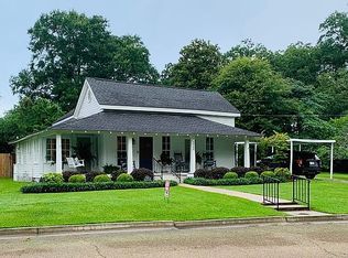 322 2nd Ave NW, Magee, MS 39111