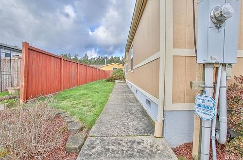 2nd image of 7725 203rd Street Ct E