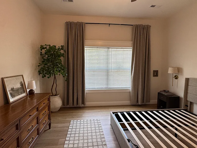 2102 Bernhurst Dr — Photo 11