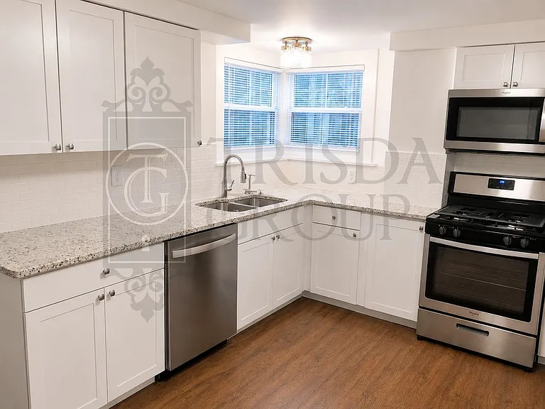 51 Southern Ave — Photo 8