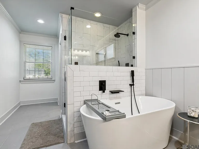 6363 Sevenoaks Ave — Photo 29