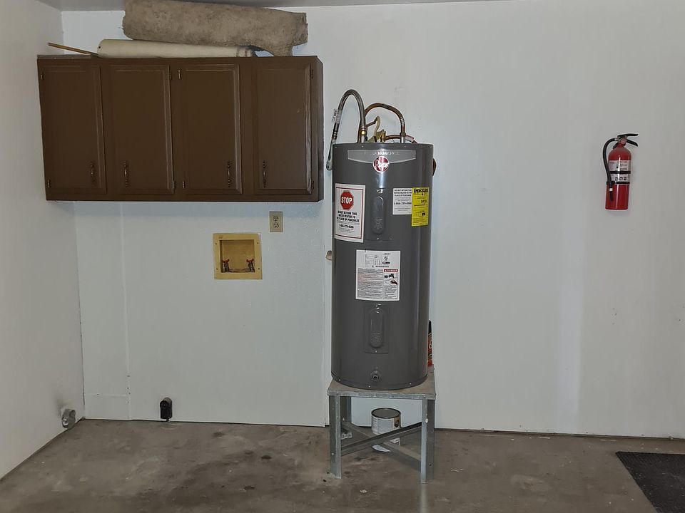 Back of garage. Apartment is all electric.