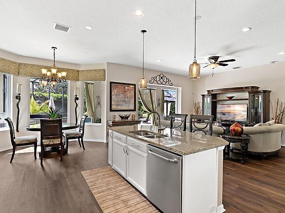 4th image of 10528 Bermuda Isle Dr