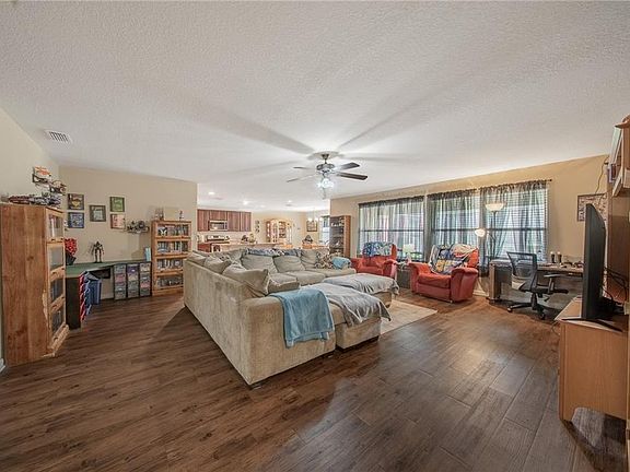 5th image of 2532 Raspberry Ln