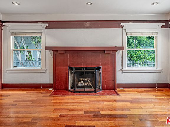 5th image of 1044 S Saint Andrews Pl