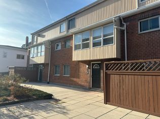 89 Spring St APT 5, Watertown, MA 02472