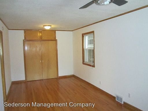 Building Photo 3