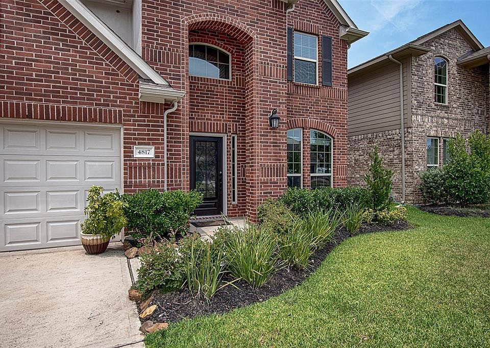 1st image of 4817 Loures Ln