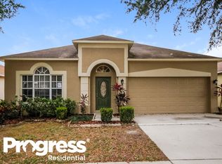 513 Sand Ridge Dr, Valrico, FL 33594