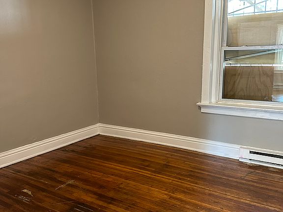 5th image of 1700 E 36th St APT 1
