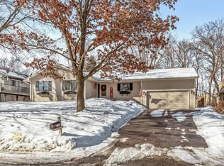 6385 Pineview Ln N, Maple Grove, MN 55369