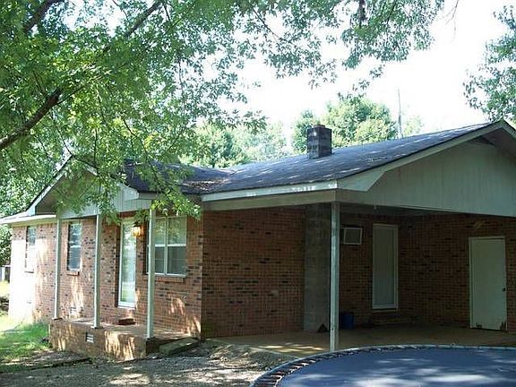 4th image of Gail Ave