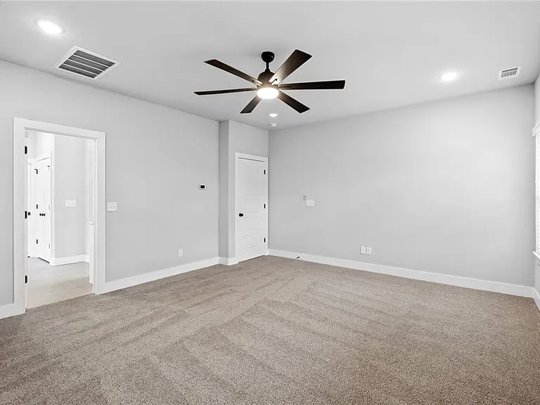3306 Rosemont Ave — Photo 19