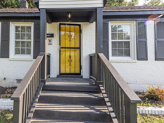 3rd image of 2140 Piedmont Ave