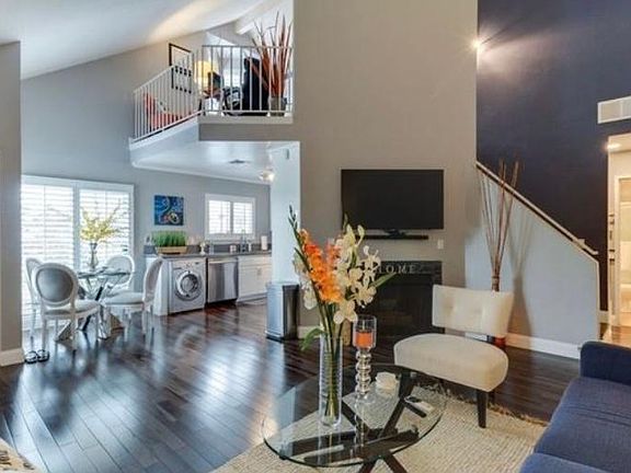 3rd image of 610 Venice Way Unit 207