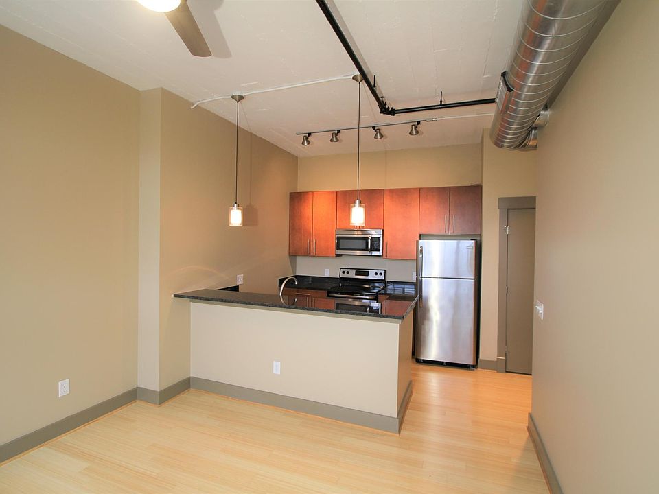 1st image of 806 Wasena Ave SW #507