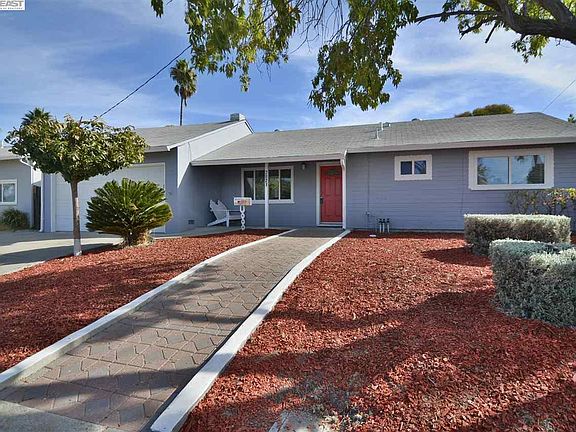 2nd image of 2021 Dennis Dr