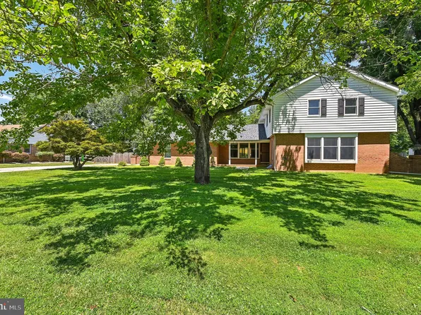 8508 Topping Rd, Pikesville, MD 21208