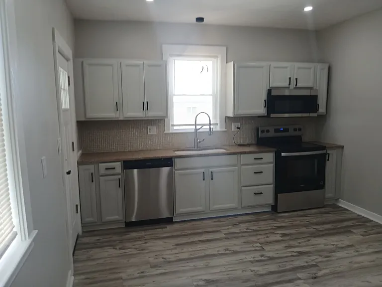 90 Edgemere Rd — Photo 9