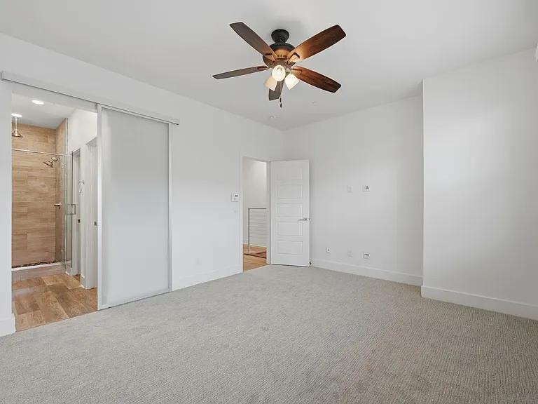 2440 Aperture Cir — Photo 12