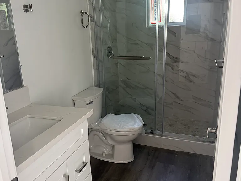 1525 Redondo Ave #D — Photo 5