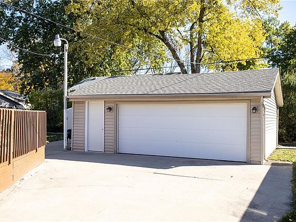 3rd image of 4105 66th St