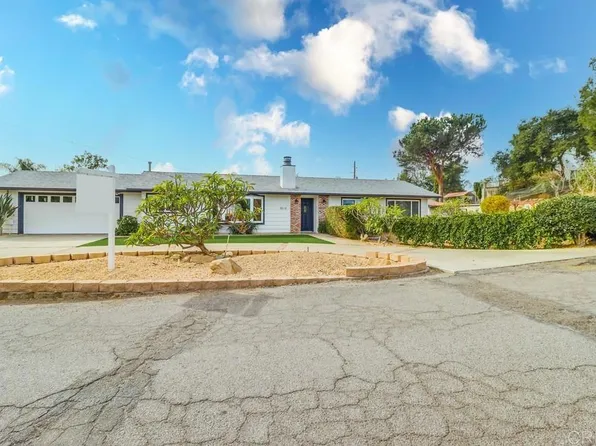 8518 Sky Rim Dr, Lakeside, CA 92040