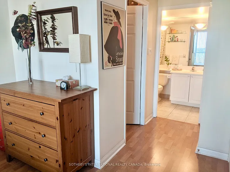 109 Front St E #1110 — Photo 14