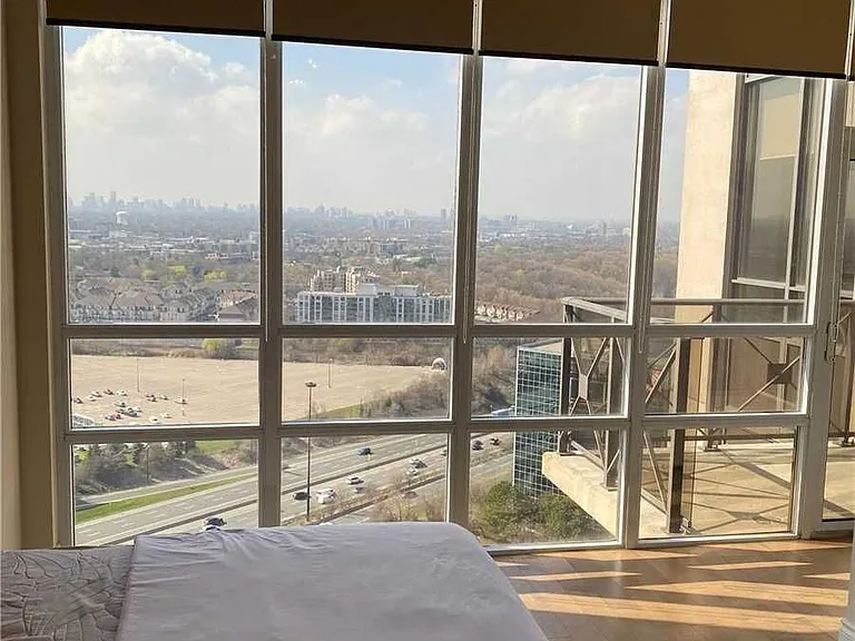 133 Wynford Dr #Penthouse 304 — Photo 9