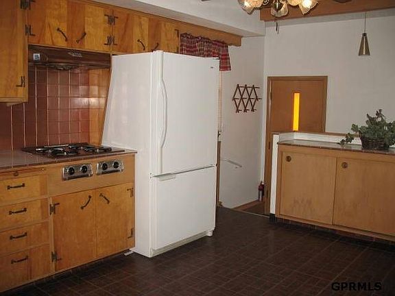 4th image of 124 Westridge Ave