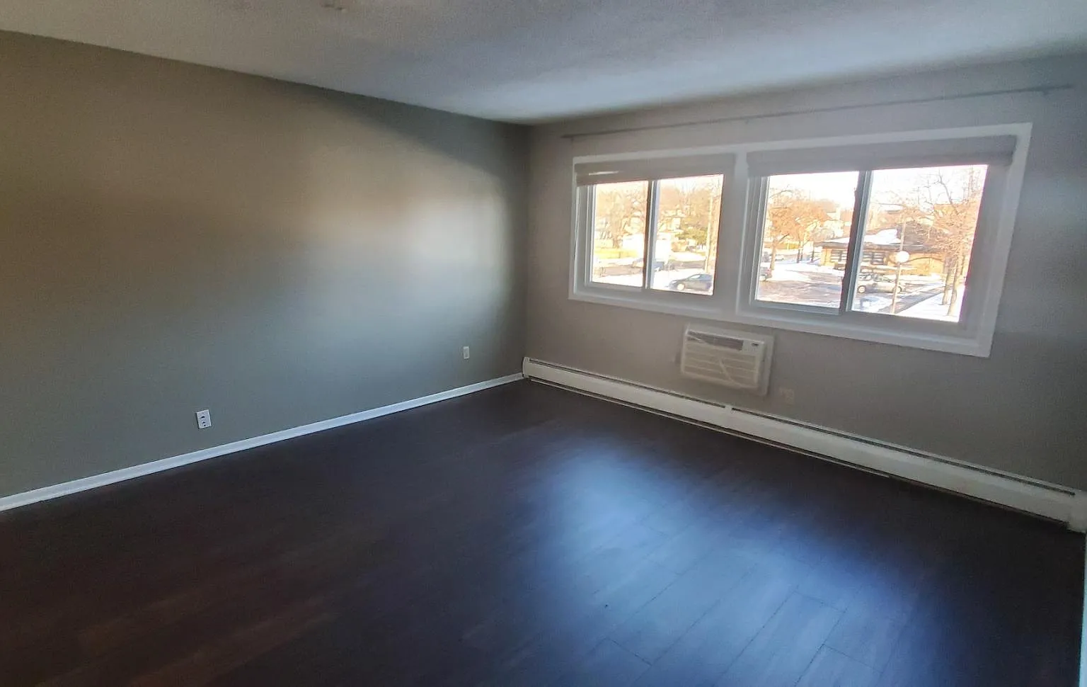 2616 Harriet Ave S. — Photo 3