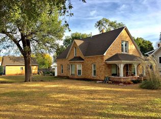 224 W 12th St, Larned, KS 67550