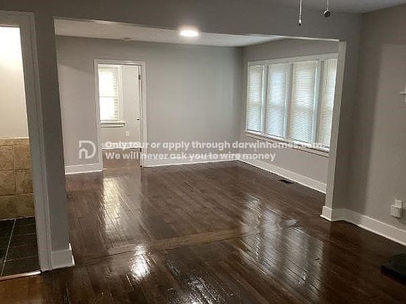 2nd image of 5625 Woodland Ave