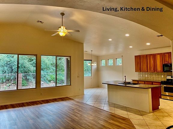 3rd image of 4326 N Sunset Cliff Dr