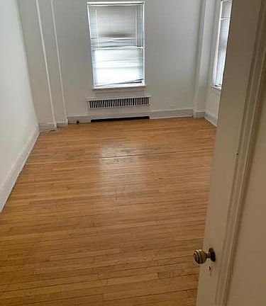 5th image of 6700 S Crandon Ave