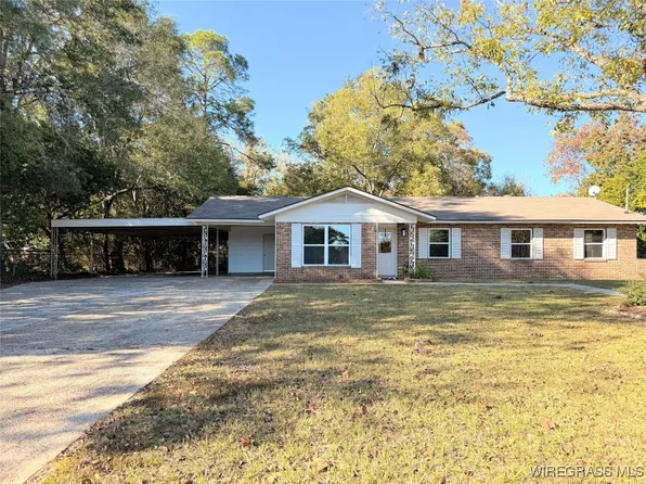 302 Robin Ln, Enterprise, AL 36330