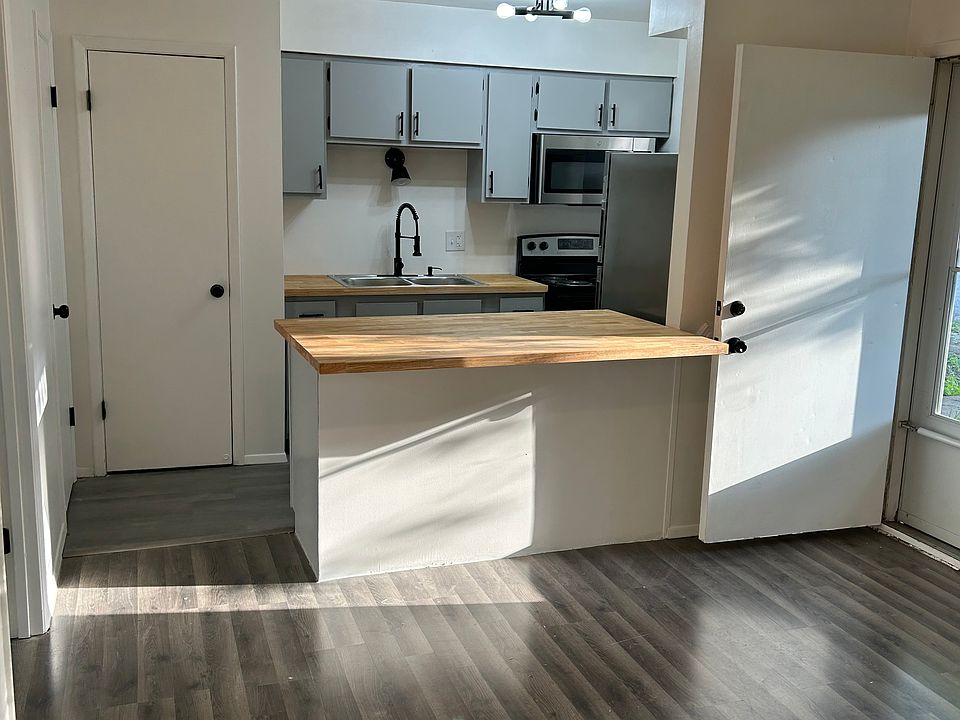 1st image of 3107 N 3rd Ave #3107
